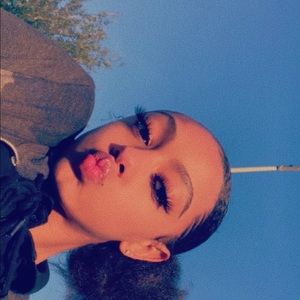 Meet your Posher, Alana